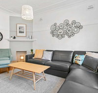 Seaspray - Manly beach apartment close to the sand - Great Ocean Road Tourism