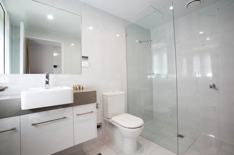 The Lucky Hotel - Great Ocean Road Tourism 30