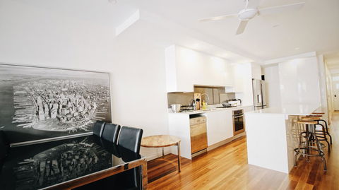 Cozy 5 Bed House In Sydney - Great Ocean Road Tourism 5