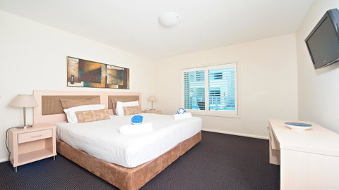 Pacific Blue, Salamander Bay - Great Ocean Road Tourism 9