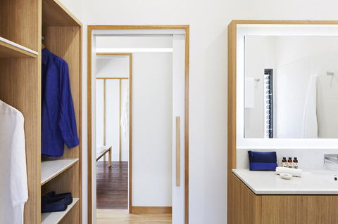 Elements Of Byron - Great Ocean Road Tourism 6