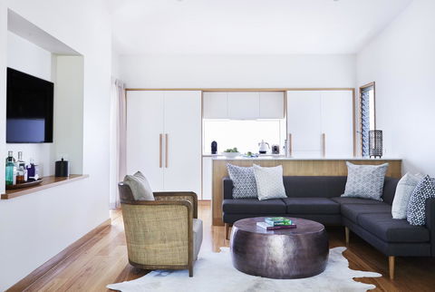 Elements Of Byron - Great Ocean Road Tourism 11