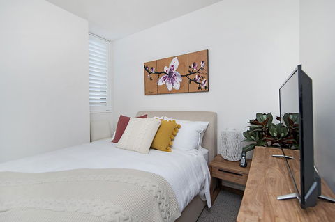 Arena Luxury Beachfront Apartment - Great Ocean Road Tourism 24