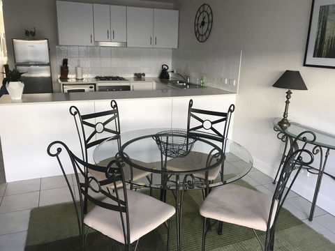 Travers Street Apartment - Great Ocean Road Tourism 4