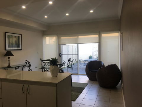 Travers Street Apartment - Great Ocean Road Tourism 3