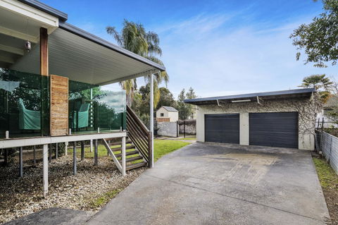 The Spa Cottage With HotTub, Netflix & Stan - Great Ocean Road Tourism 18