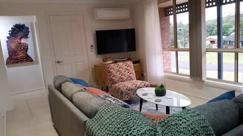 Twin Palms Holiday House At Lighthouse - Great Ocean Road Tourism 3