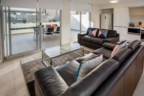 Hamilton Executive Apartments - Great Ocean Road Tourism 23