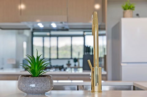 Stylish And Neat Two Bed Apartment In Wentworth Point - Great Ocean Road Tourism 2