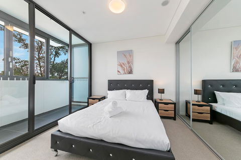 Stylish And Neat Two Bed Apartment In Wentworth Point - Great Ocean Road Tourism 7