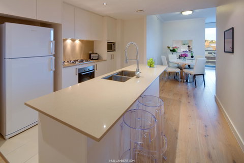 Zara Tower â€“ Luxury Suites And Apartments - Great Ocean Road Tourism 33