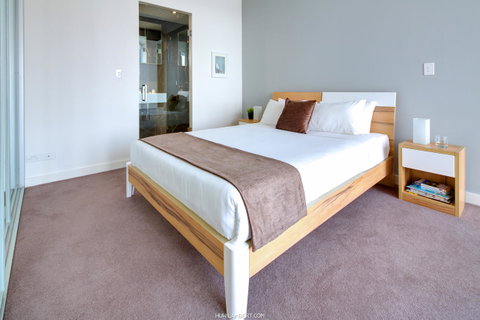 Zara Tower â€“ Luxury Suites And Apartments - Great Ocean Road Tourism 24