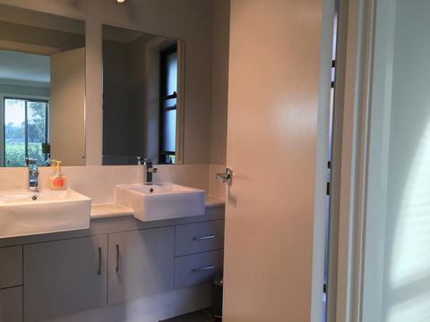 Sydney Amazing Holiday Home Bridal BnB - Great Ocean Road Tourism 34