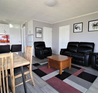 Beachfront 3 25 Willow Street - Great Ocean Road Tourism