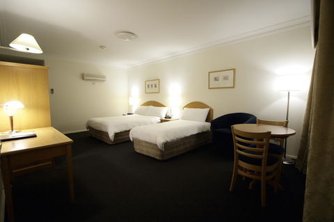 Carlyle Suites & Apartments - Great Ocean Road Tourism 6