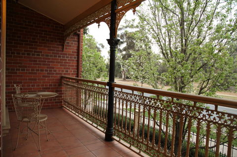 Carlyle Suites & Apartments - Great Ocean Road Tourism 16