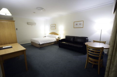 Carlyle Suites & Apartments - Great Ocean Road Tourism 8
