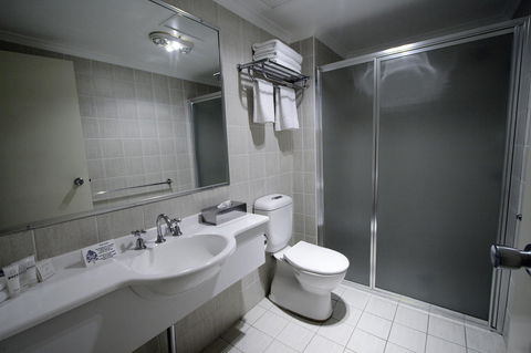 Carlyle Suites & Apartments - Great Ocean Road Tourism 7
