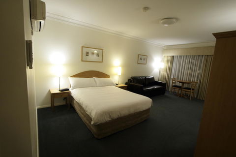 Carlyle Suites & Apartments - Great Ocean Road Tourism 5