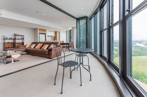 180Â° Water View Three Bedroom (wooden Furniture) - Great Ocean Road Tourism 7