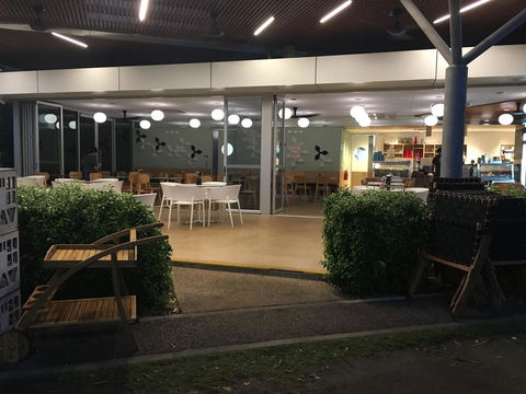 Nightcliff Foreshore Getaway - McKay Gardens - Great Ocean Road Tourism 21