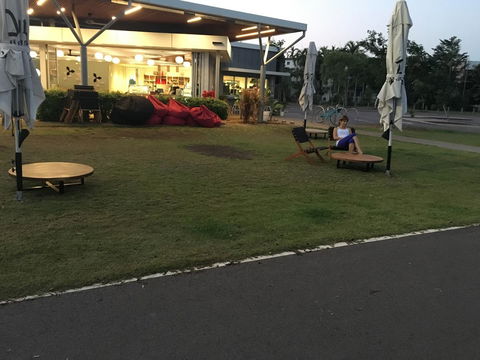 Nightcliff Foreshore Getaway - McKay Gardens - Great Ocean Road Tourism 22