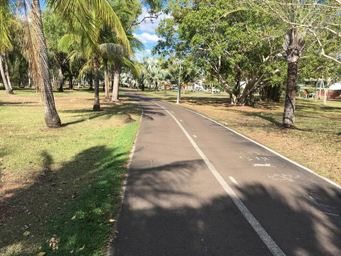 Nightcliff Foreshore Getaway - McKay Gardens - Great Ocean Road Tourism 37