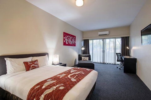 Mercure Kakadu Crocodile - Great Ocean Road Tourism 11