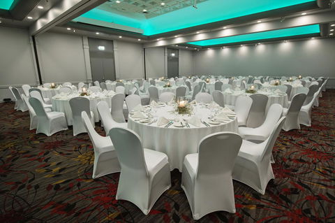 DoubleTree By Hilton Alice Springs - Great Ocean Road Tourism 3