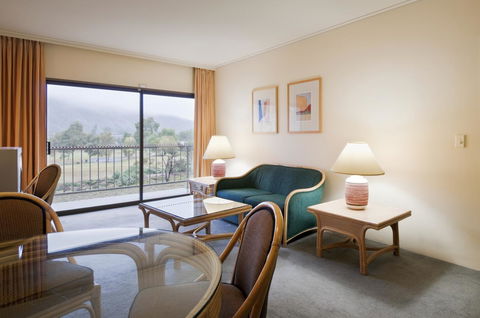 DoubleTree By Hilton Alice Springs - Great Ocean Road Tourism 38