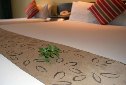 Stay At Alice Springs Hotel - Great Ocean Road Tourism 14