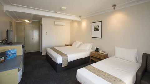 Stay At Alice Springs Hotel - Great Ocean Road Tourism 4