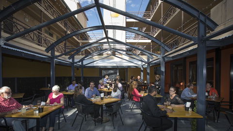 Stay At Alice Springs Hotel - Great Ocean Road Tourism 30