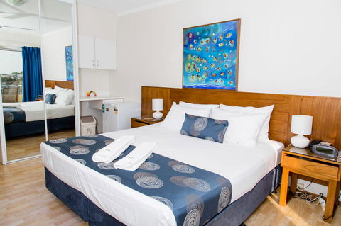 Cullen Bay Resorts - Great Ocean Road Tourism 7