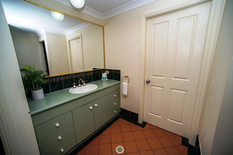 Beaches Serviced Apartments - Great Ocean Road Tourism 32