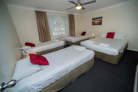 Beaches Serviced Apartments - Great Ocean Road Tourism 0
