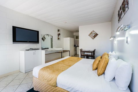 Elkira Court Motel - Great Ocean Road Tourism 8