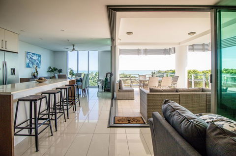 ZEN BY THE WATER - Esplanade Darwin Retreat - Great Ocean Road Tourism 1