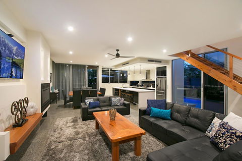 Salt Village Retreat - Great Ocean Road Tourism 2