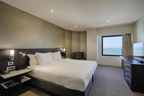 Hilton Darwin - Great Ocean Road Tourism 13