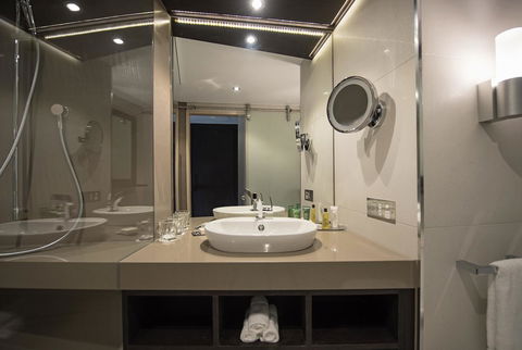 Hilton Darwin - Great Ocean Road Tourism 24