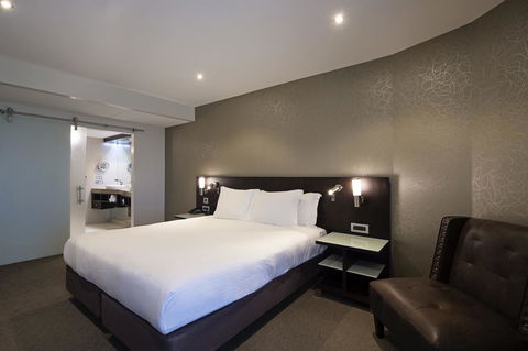 Hilton Darwin - Great Ocean Road Tourism 30