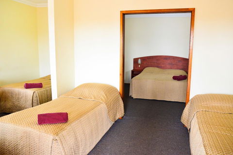 Erldunda Desert Oaks Resort - Great Ocean Road Tourism 32