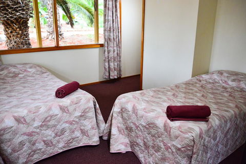 Erldunda Desert Oaks Resort - Great Ocean Road Tourism 43