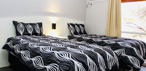 Erldunda Desert Oaks Resort - Great Ocean Road Tourism 2