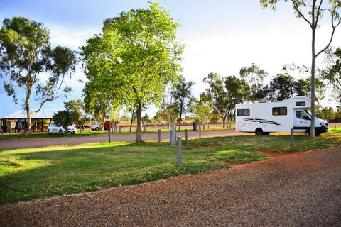 Erldunda Desert Oaks Resort - Great Ocean Road Tourism 29