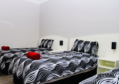Erldunda Desert Oaks Resort - Great Ocean Road Tourism 1