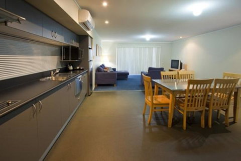Corrigans Cove - Great Ocean Road Tourism 7