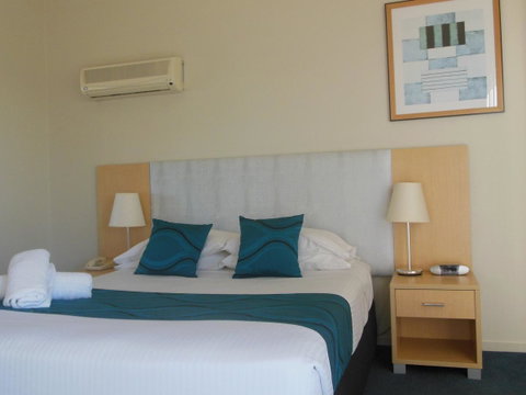 Corrigans Cove - Great Ocean Road Tourism 22