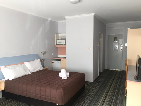 Golden Sands Motor Inn - Great Ocean Road Tourism 8